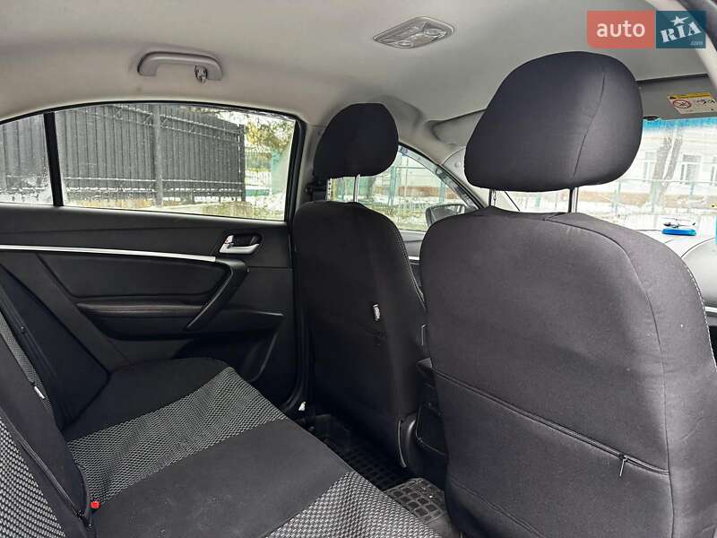 Седан Geely Emgrand 7 (EC7) 2018 в Києві