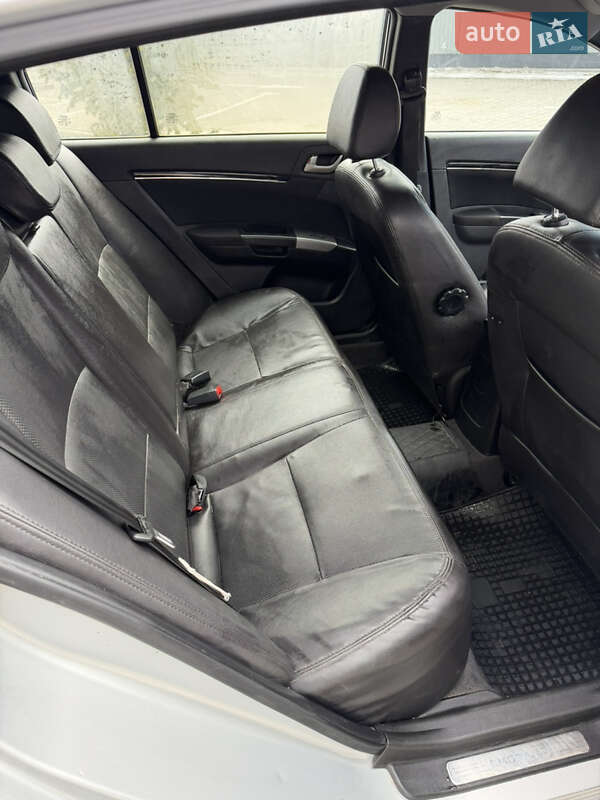 Хэтчбек Geely Emgrand 7 (EC7) 2014 в Ивано-Франковске