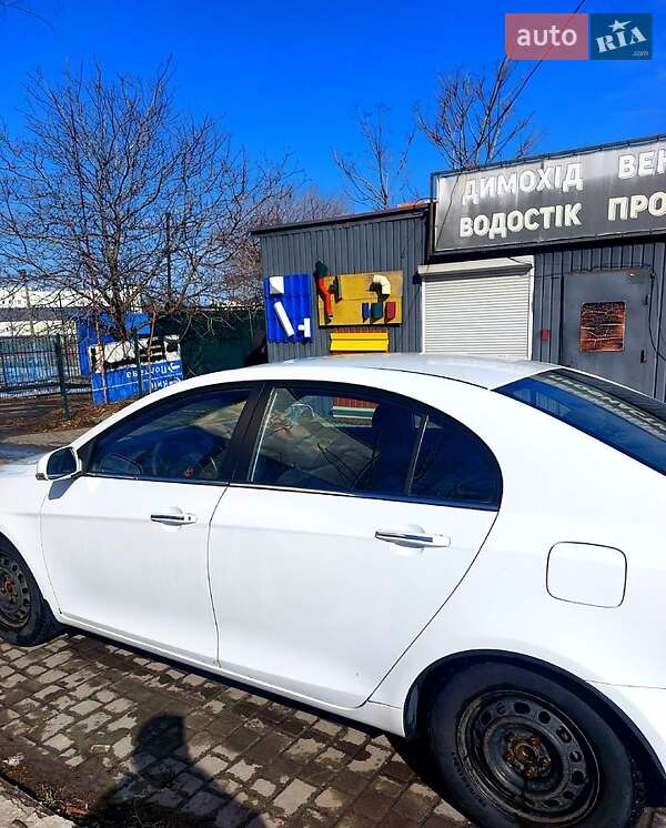 Седан Geely Emgrand 7 (EC7) 2013 в Днепре