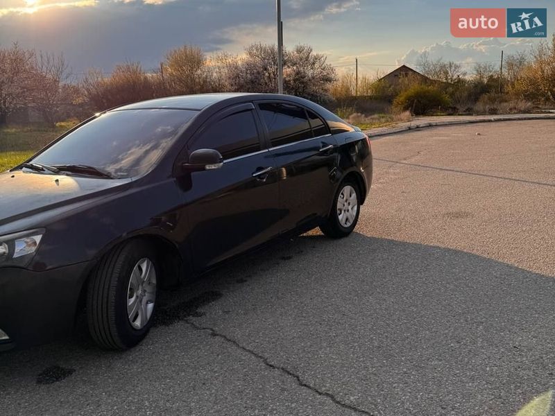 Седан Geely Emgrand 7 (EC7) 2013 в Голубовке