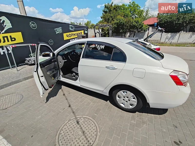 Geely Emgrand 2013