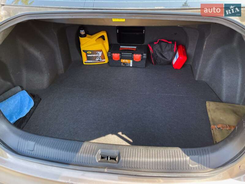 Седан Geely Emgrand 8 (EC8) 2014 в Житомирі