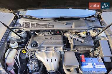 Седан Geely Emgrand 8 (EC8) 2014 в 