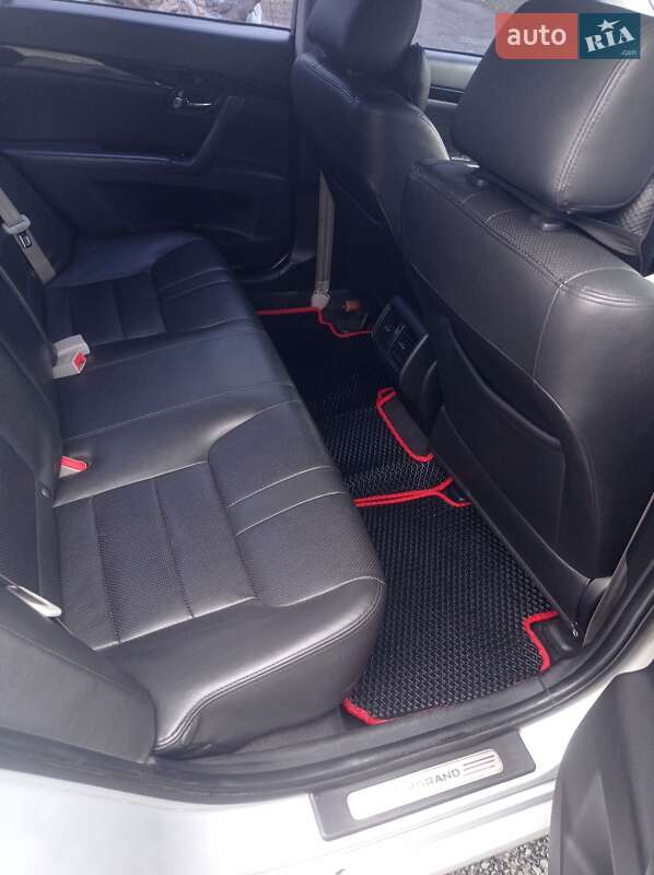 Седан Geely Emgrand 8 (EC8) 2014 в Кривом Роге