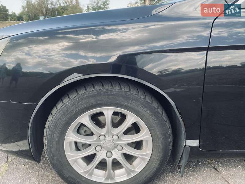 Седан Geely Emgrand 8 (EC8) 2014 в Кам'янському