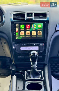 Седан Geely Emgrand 8 (EC8) 2014 в 
