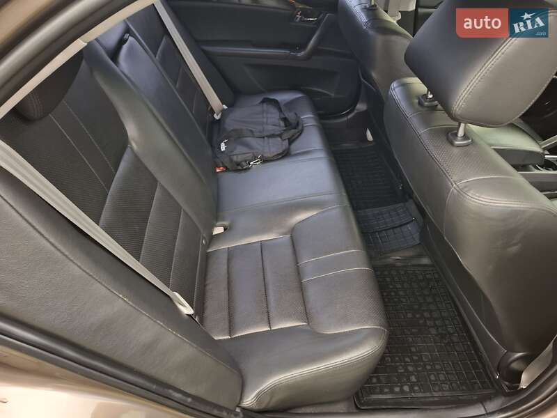 Седан Geely Emgrand 8 (EC8) 2014 в Києві