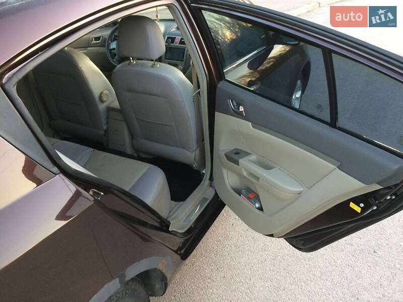 Хетчбек Geely Emgrand EC7-RV 2011 в Дніпрі фото 18 Хетчбек Geely Emgrand EC7-RV 2011 в Дніпрі