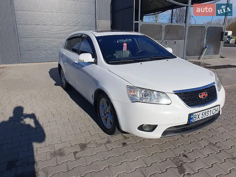 Хэтчбек Geely Emgrand EC7-RV 2012 в 