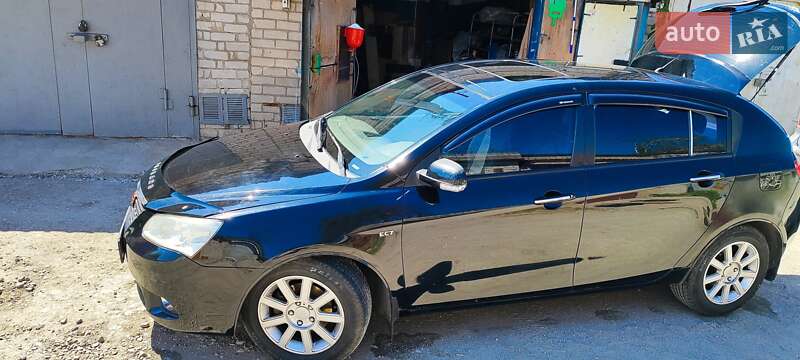 Хэтчбек Geely Emgrand EC7-RV 2011 в Запорожье фото 2 Хэтчбек Geely Emgrand EC7-RV 2011 в Запорожье