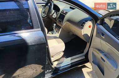 Хэтчбек Geely Emgrand EC7-RV 2011 в 