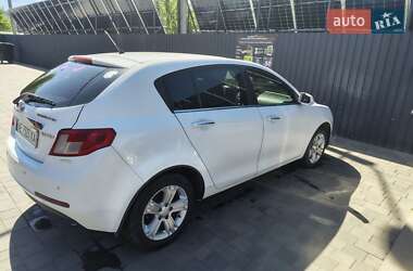 Хэтчбек Geely Emgrand EC7-RV 2012 в 