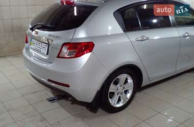 Хэтчбек Geely Emgrand EC7-RV 2012 в 