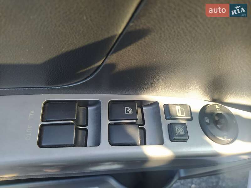 Хетчбек Geely Emgrand EC7-RV 2012 в Диканьці