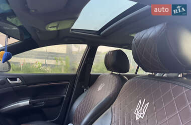 Хетчбек Geely Emgrand EC7-RV 2012 в 