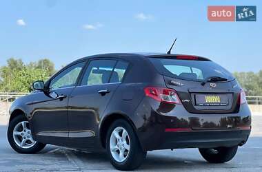 Хетчбек Geely Emgrand EC7-RV 2012 в 