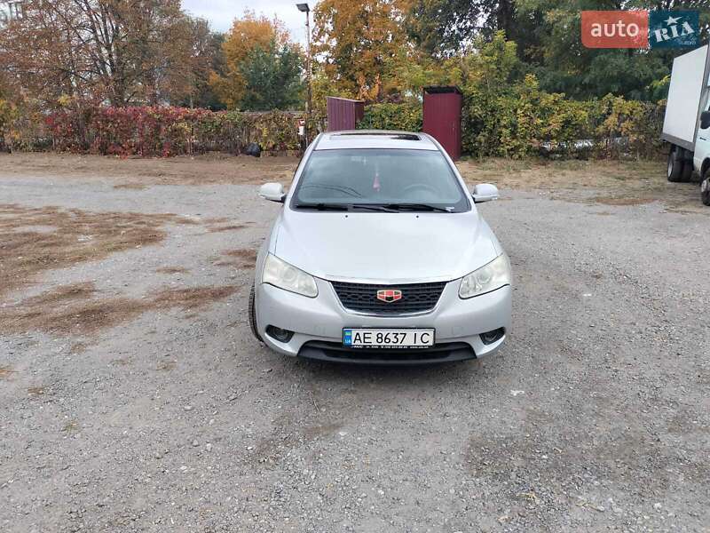 Geely Emgrand EC7-RV 2012