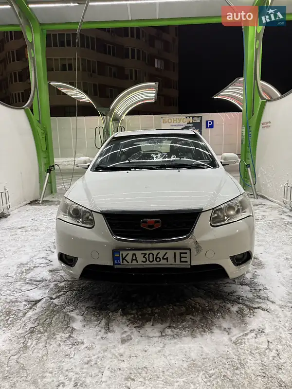 Geely Emgrand EC7-RV
