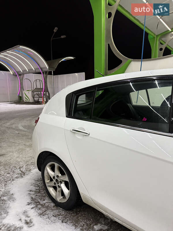 Хетчбек Geely Emgrand EC7-RV 2015 в Києві