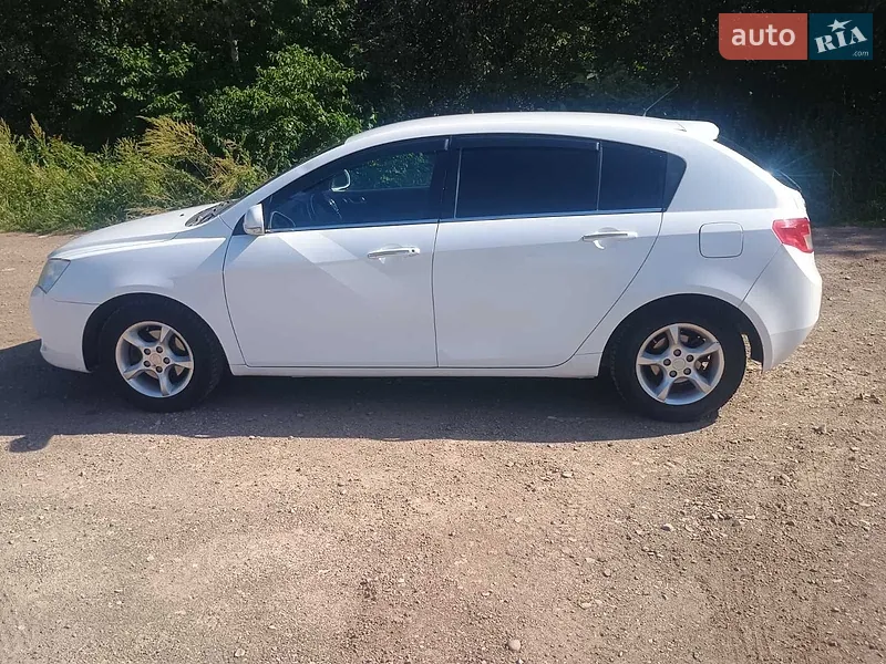 Geely Emgrand EC7-RV 2013