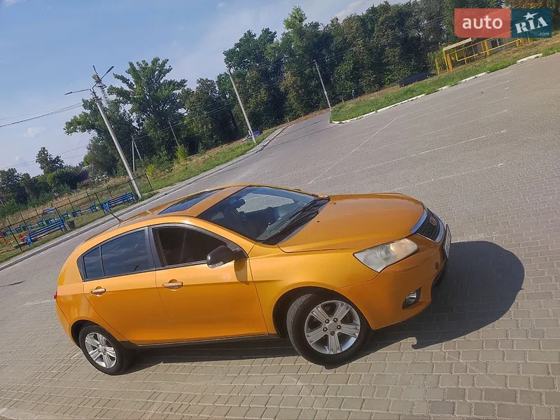 Geely Emgrand EC7-RV 2012