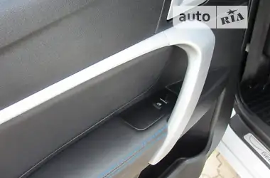 Geely Emgrand EV300 2016