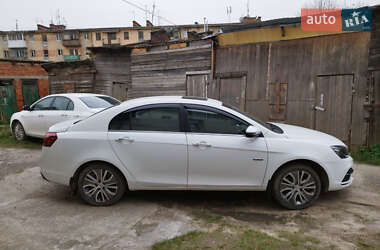 Седан Geely Emgrand EV350 2018 в 