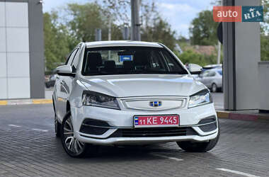 Седан Geely Emgrand EV350 2018 в 