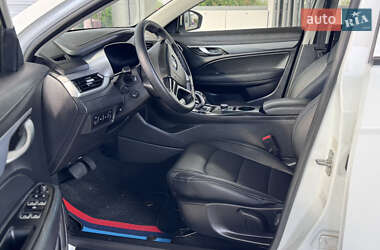 Седан Geely Emgrand EV350 2018 в 