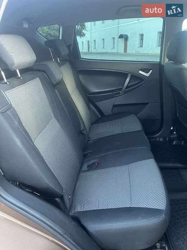 Внедорожник / Кроссовер Geely Emgrand X7 2013 в Луцке фото 27 Внедорожник / Кроссовер Geely Emgrand X7 2013 в Луцке