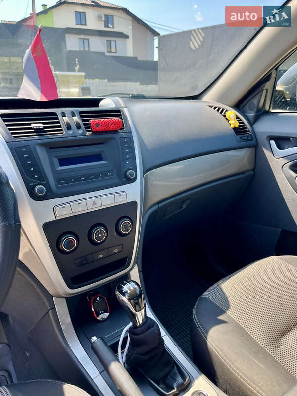 Внедорожник / Кроссовер Geely Emgrand X7 2014 в Львове