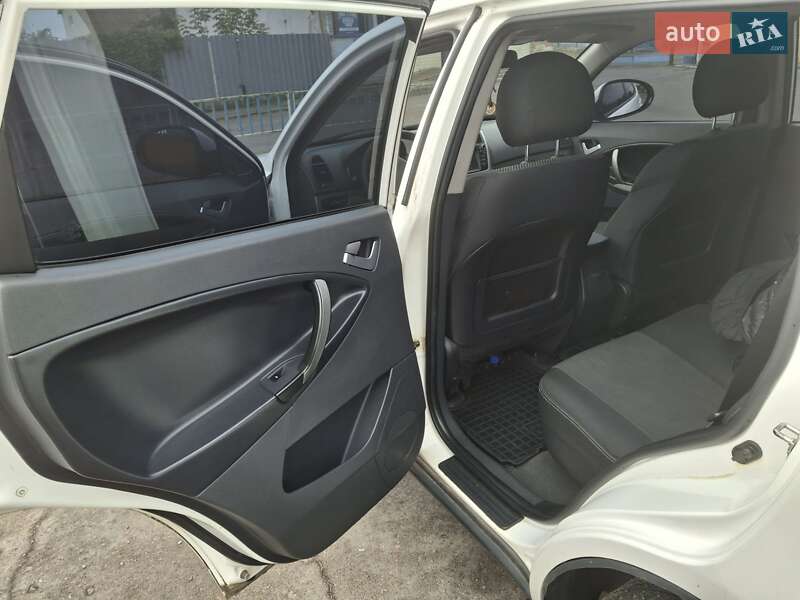 Позашляховик / Кросовер Geely Emgrand X7 2014 в Житомирі