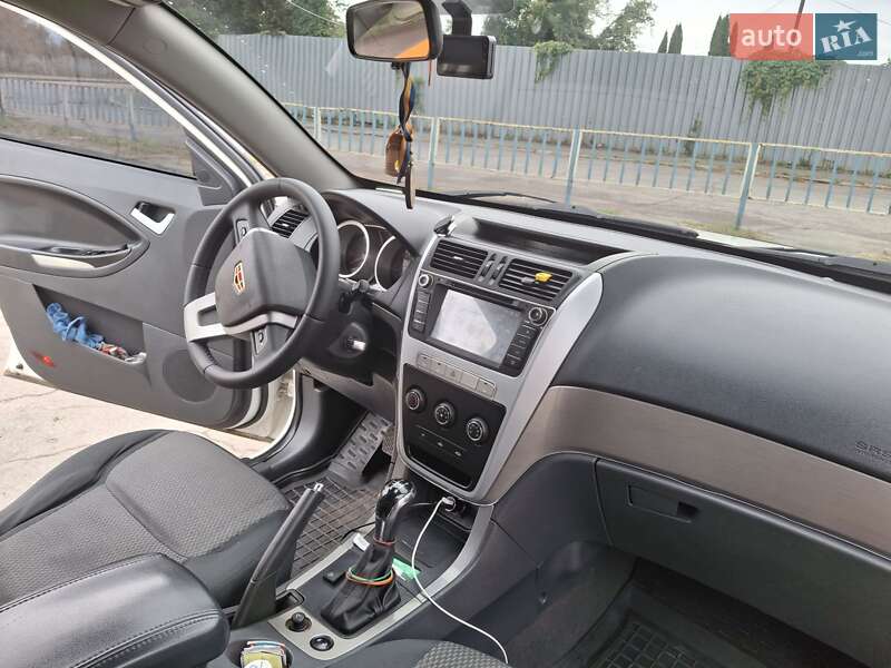 Позашляховик / Кросовер Geely Emgrand X7 2014 в Житомирі