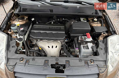 Позашляховик / Кросовер Geely Emgrand X7 2013 в 