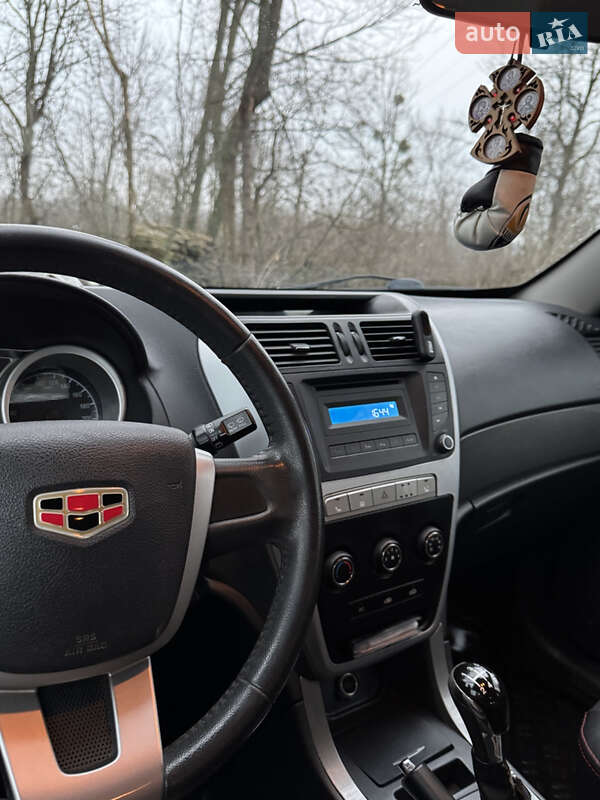 Внедорожник / Кроссовер Geely Emgrand X7 2015 в Звенигородке фото 9 Внедорожник / Кроссовер Geely Emgrand X7 2015 в Звенигородке