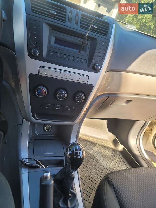 Внедорожник / Кроссовер Geely Emgrand X7 2014 в Калуше