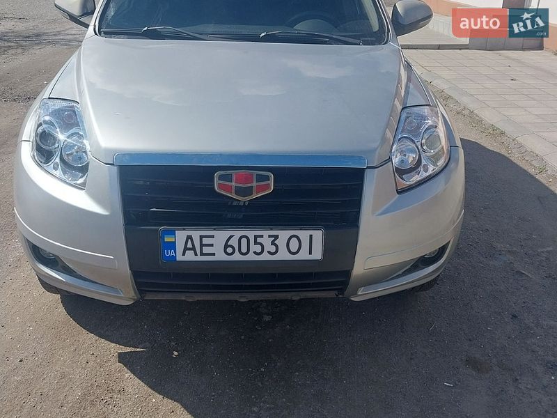 Geely Emgrand X7 2013