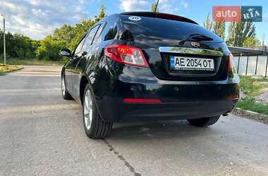 Хетчбек Geely Emgrand 2013 в 