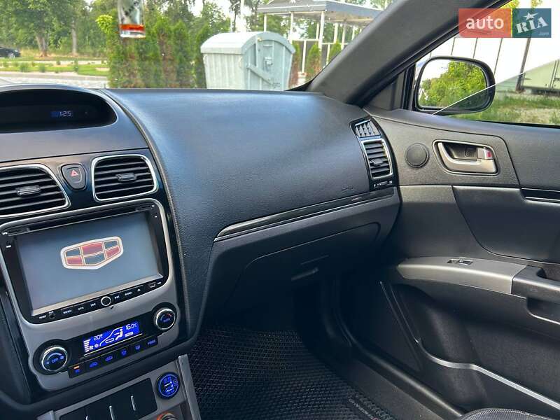 Хэтчбек Geely Emgrand 2013 в Каневе