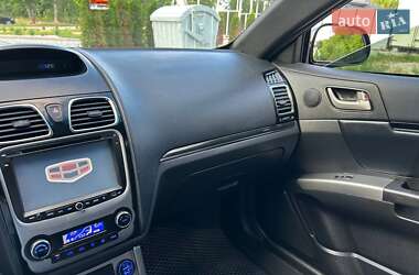 Хетчбек Geely Emgrand 2013 в 