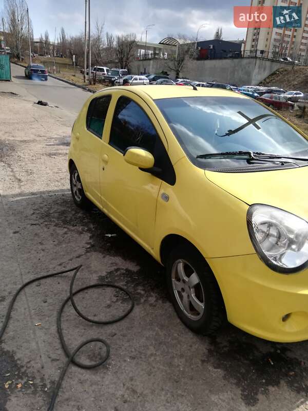 Хэтчбек Geely GC2 2014 в Киеве