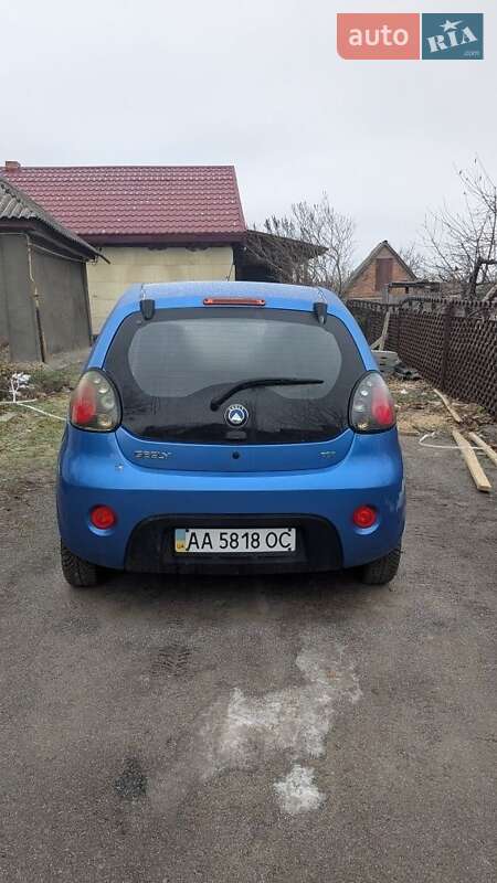 Хэтчбек Geely GC2 2013 в 