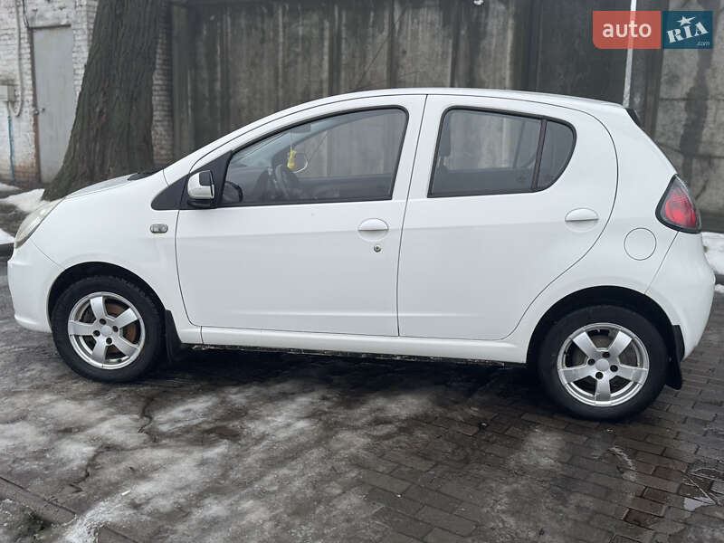 Хэтчбек Geely GC2 2013 в Лубнах