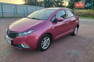 Хэтчбек Geely GC5 2015 в 