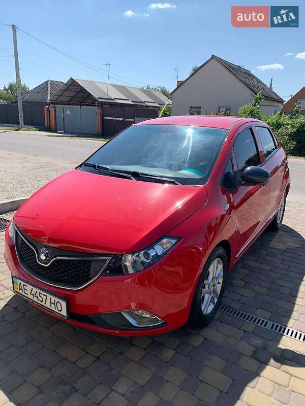 Хэтчбек Geely GC5 2014 в Днепре