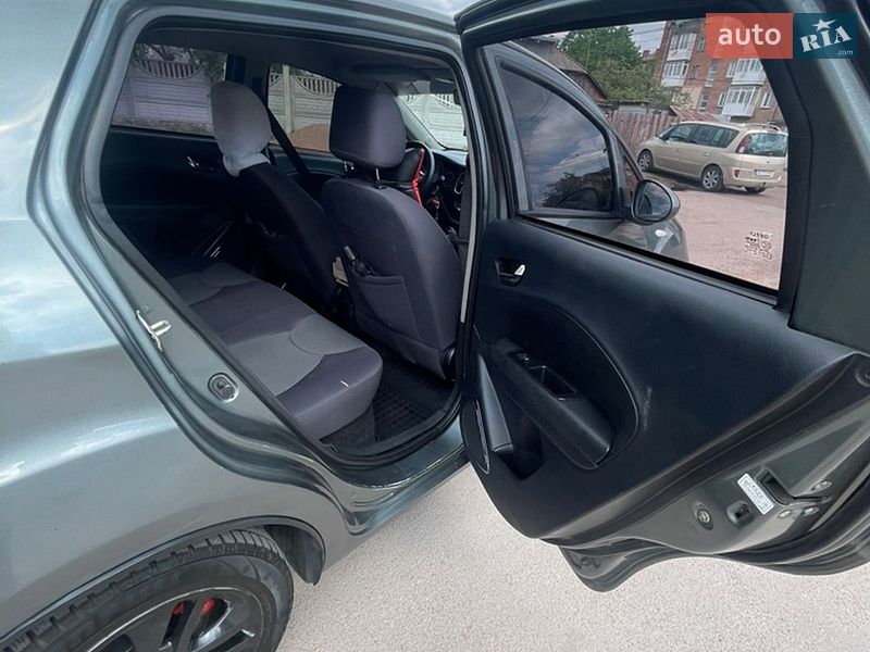Хэтчбек Geely GC5 2015 в Коростене