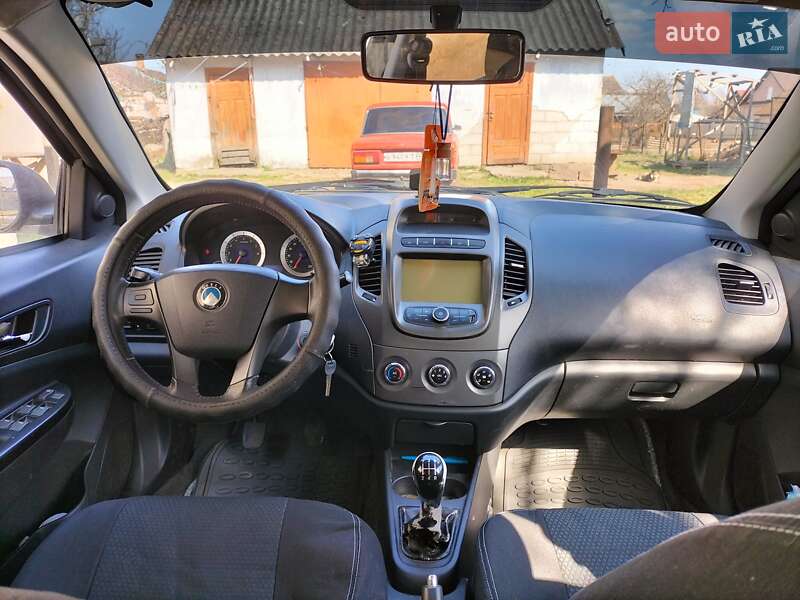 Седан Geely GC6 2014 в Остроге