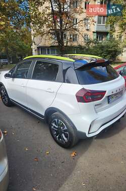 Позашляховик / Кросовер Geely Geometry EX3 2022 в 