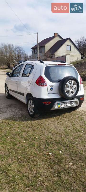 Позашляховик / Кросовер Geely LC Cross 2013 в Кременці