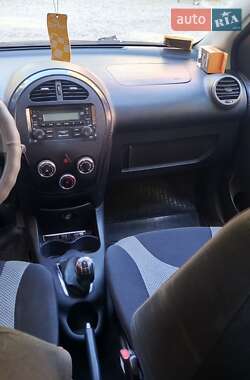 Хэтчбек Geely LC 2013 в 